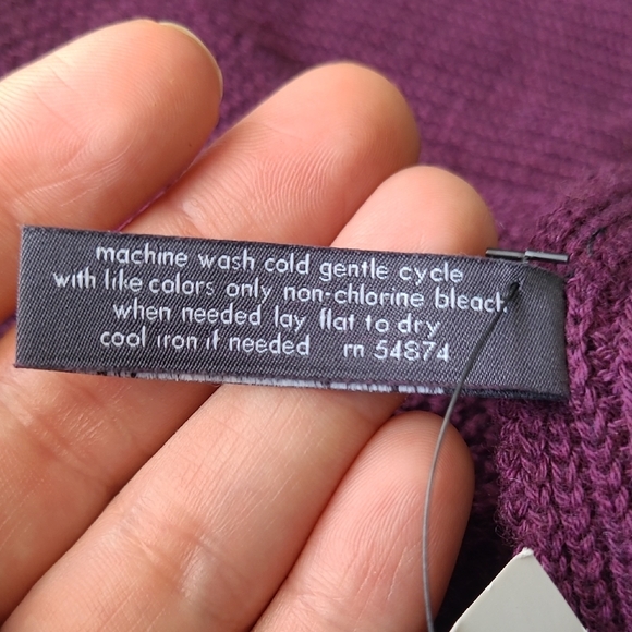 The Limited Rich Plum Women's Scarf NWT - Picture 4 of 5